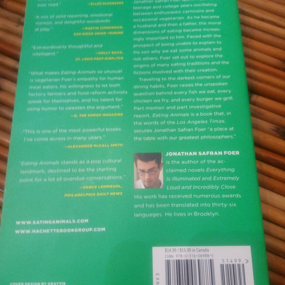 Eating Animals by Jonathan Safran Foer - Picture 2 of 5